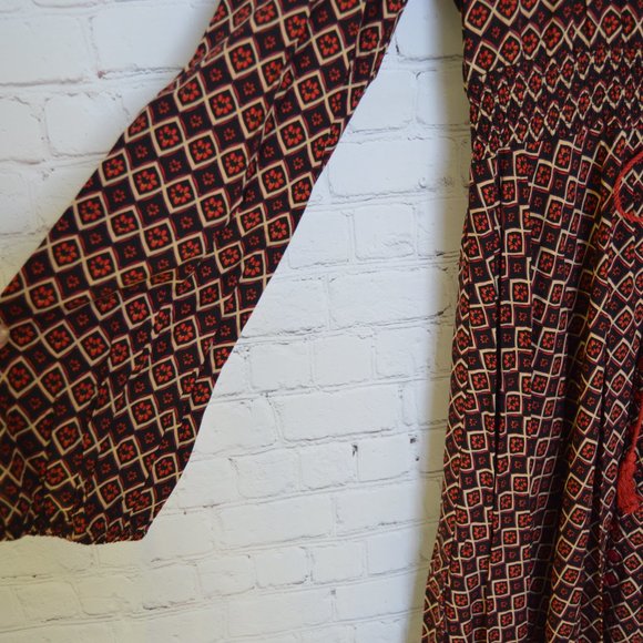 Brand New Floor Length Long Sleeved Dress - Picture 2 of 4